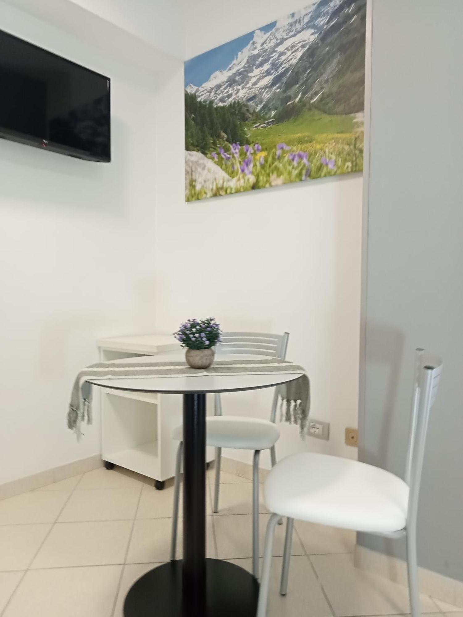 Appartement Il Mughetto à Aoste Extérieur photo