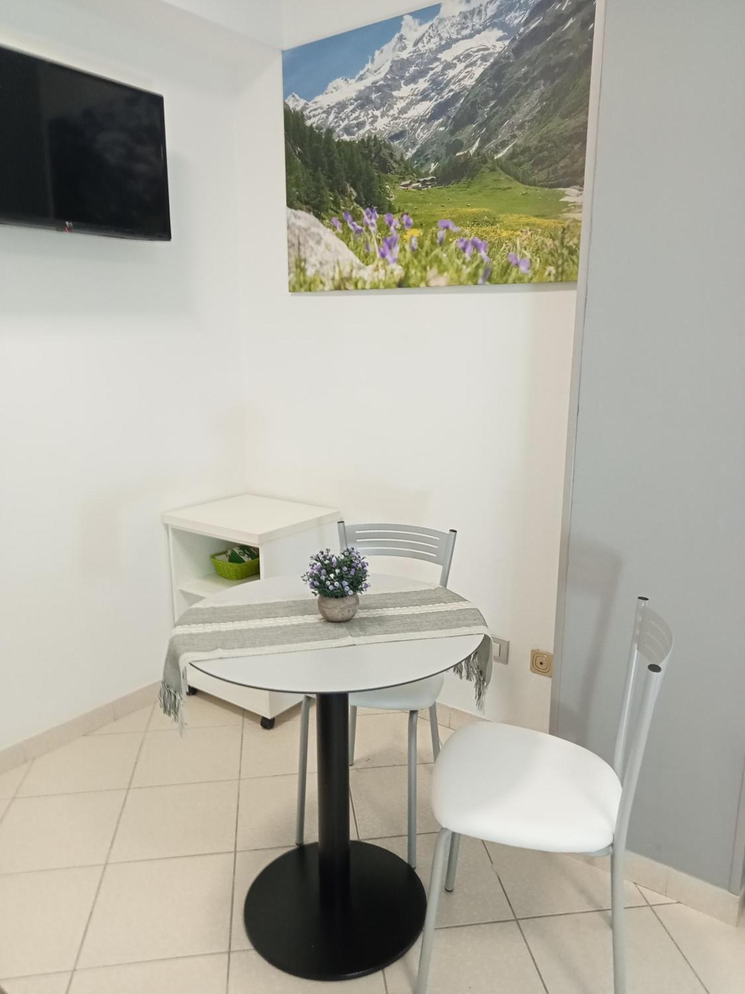 Appartement Il Mughetto à Aoste Extérieur photo